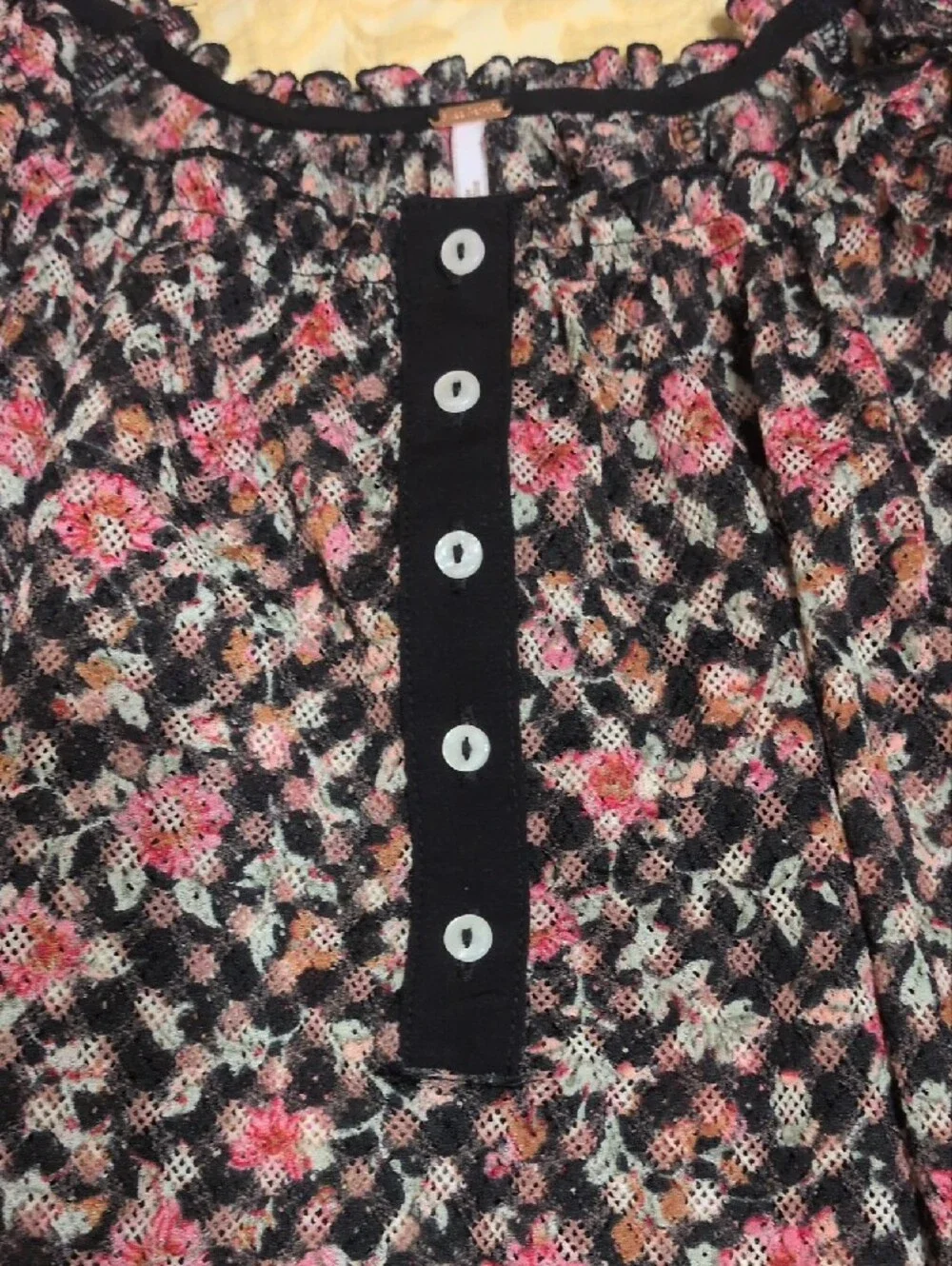 Free People Floral Puff-Sleeve Peasant Top in Black and Pink, SZ L, NWT